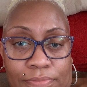 Meet your Posher, Tonia